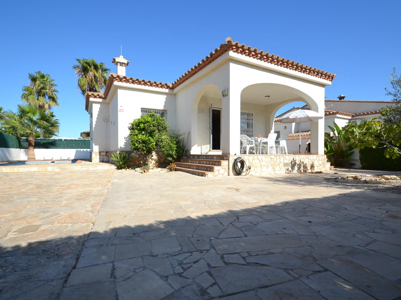 Casa Bonita con piscina privada en Riumar Deltebre