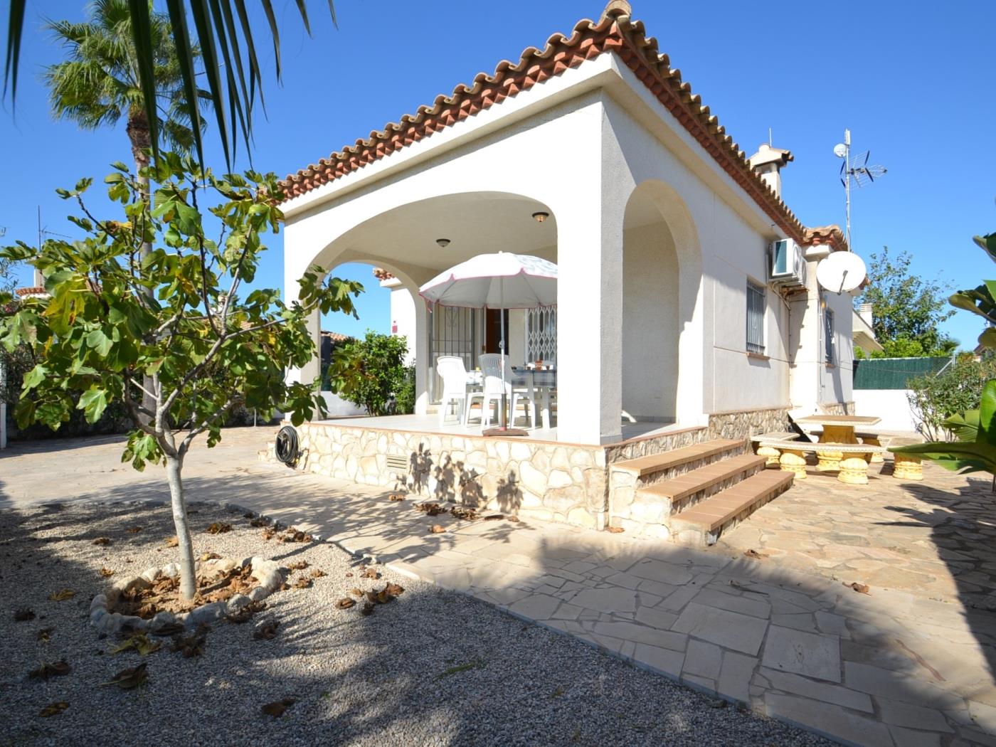 Casa Bonita con piscina privada en Riumar Deltebre