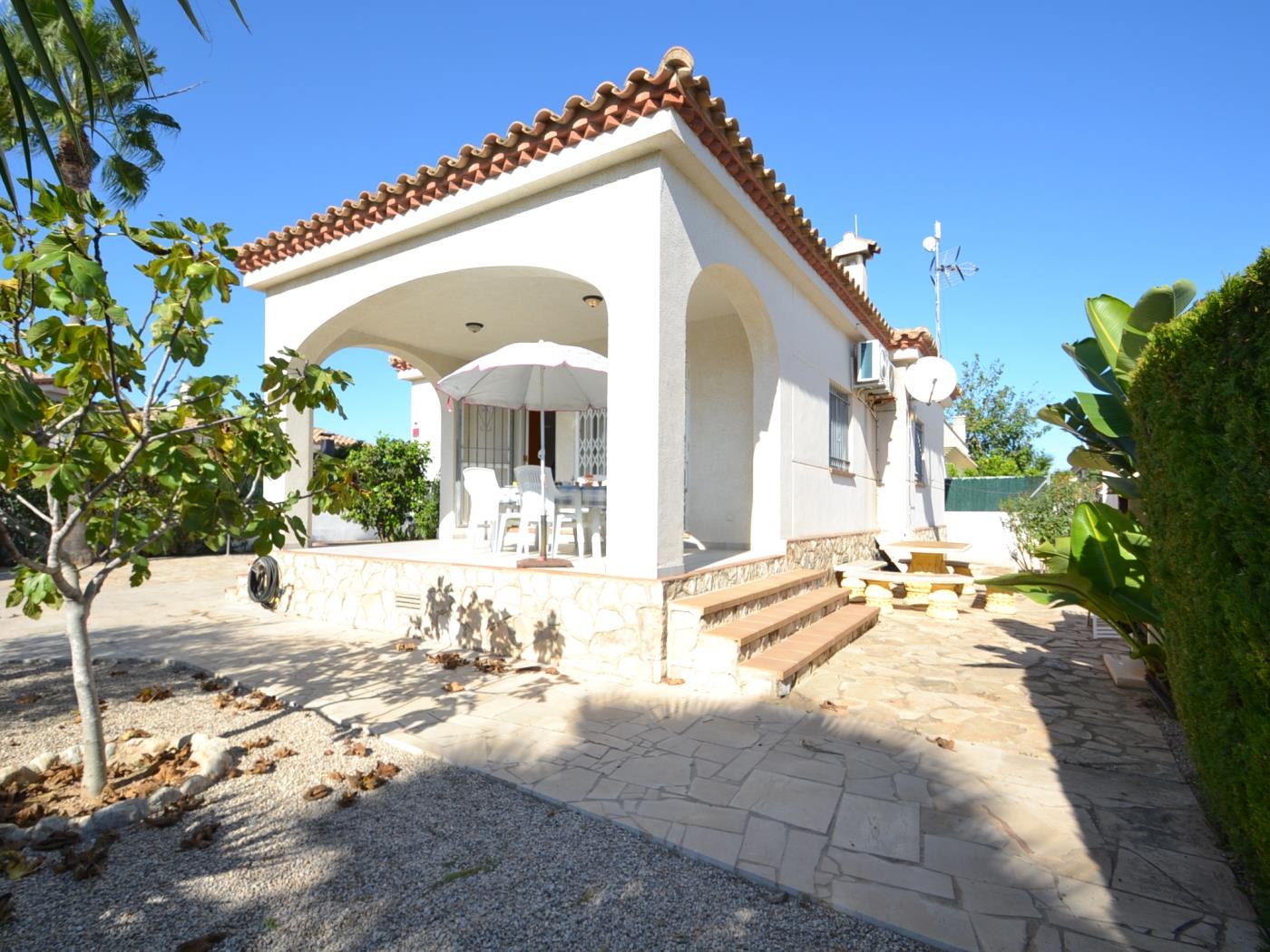 Casa Bonita con piscina privada en Riumar Deltebre