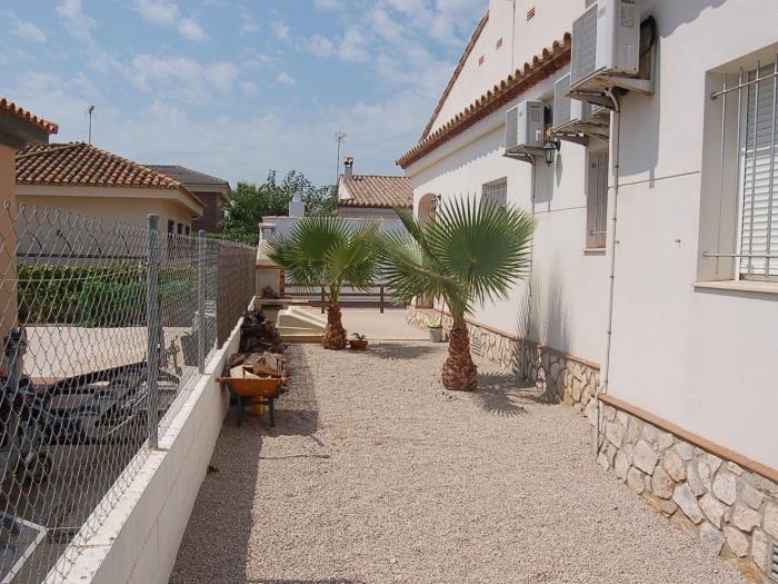 Casa Lorena avec la piscine privée à Riumar Deltebre