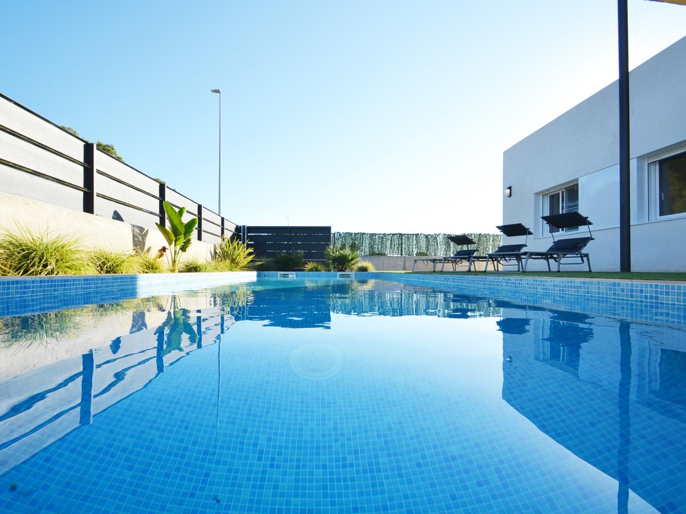 Casa Salines avec la piscine privée à Riumar Deltebre