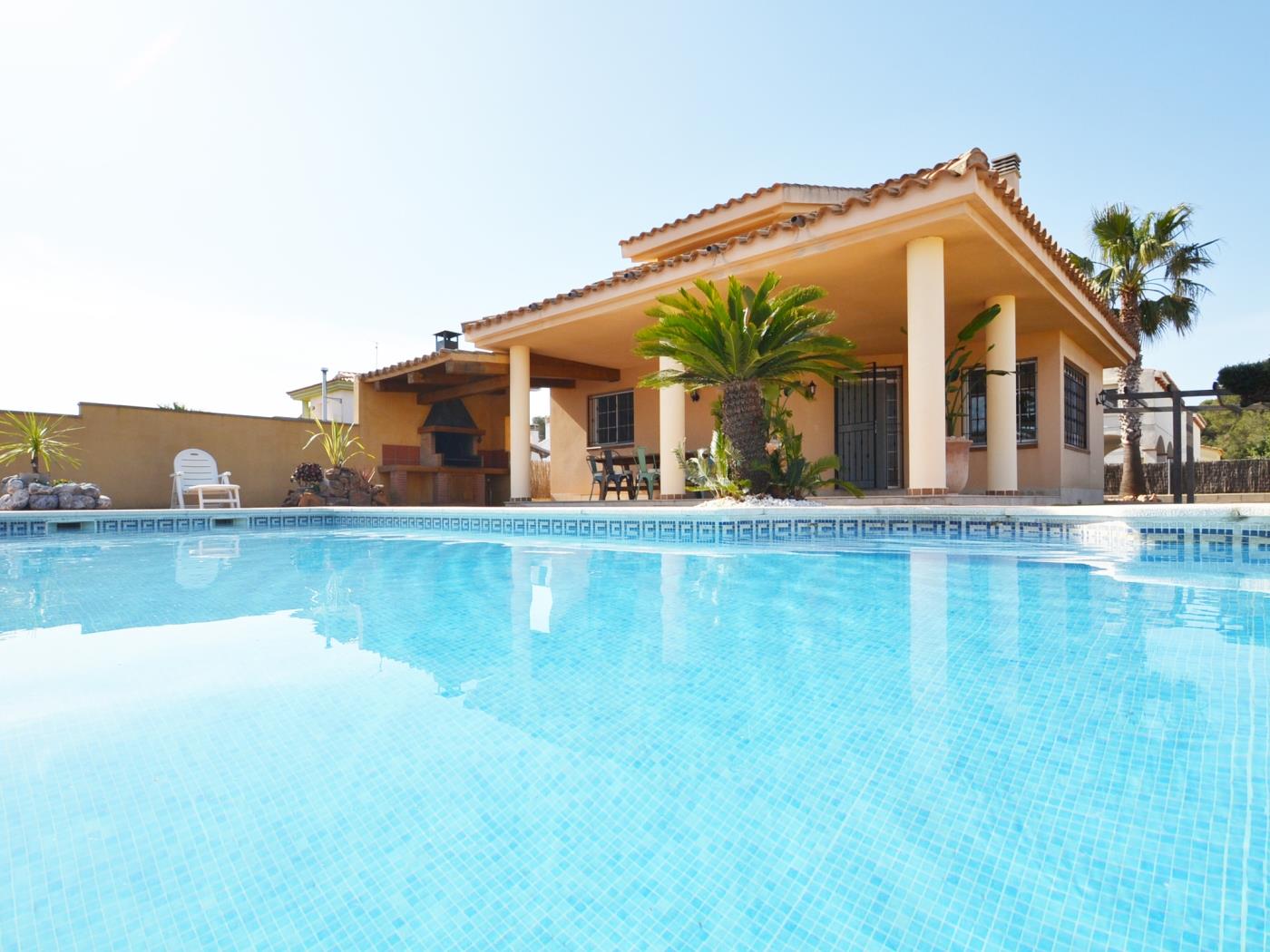 Casa Alvaro avec la piscine privée à Riumar Espagne à Riumar Deltebre