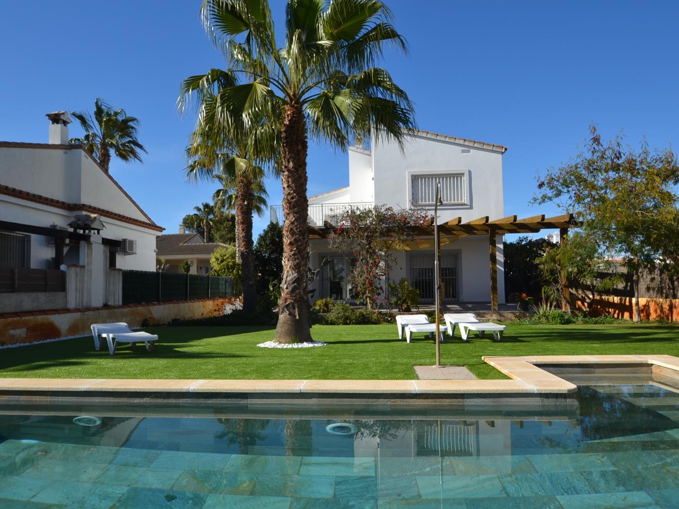 Casa Gallo avec la piscine privée à Riumar Deltebre