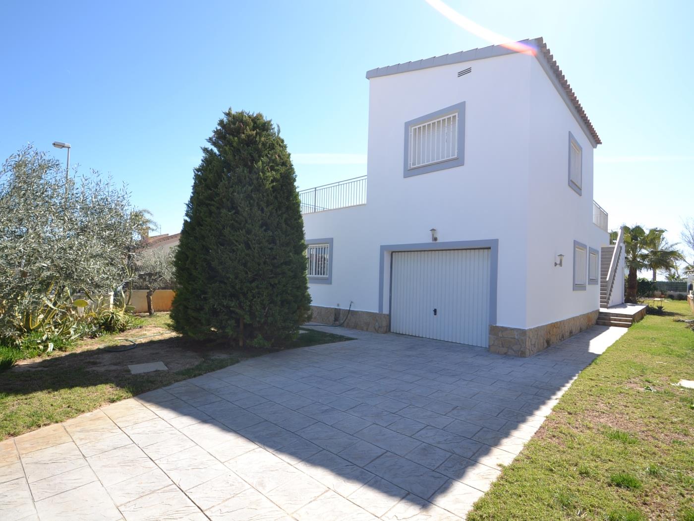 Casa Gallo avec la piscine privée à Riumar Deltebre