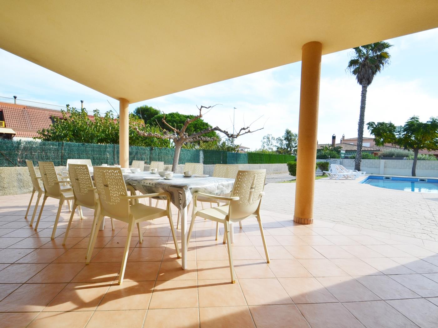 Casa Martina for 6 persons and privatpool in Riumar Deltebre