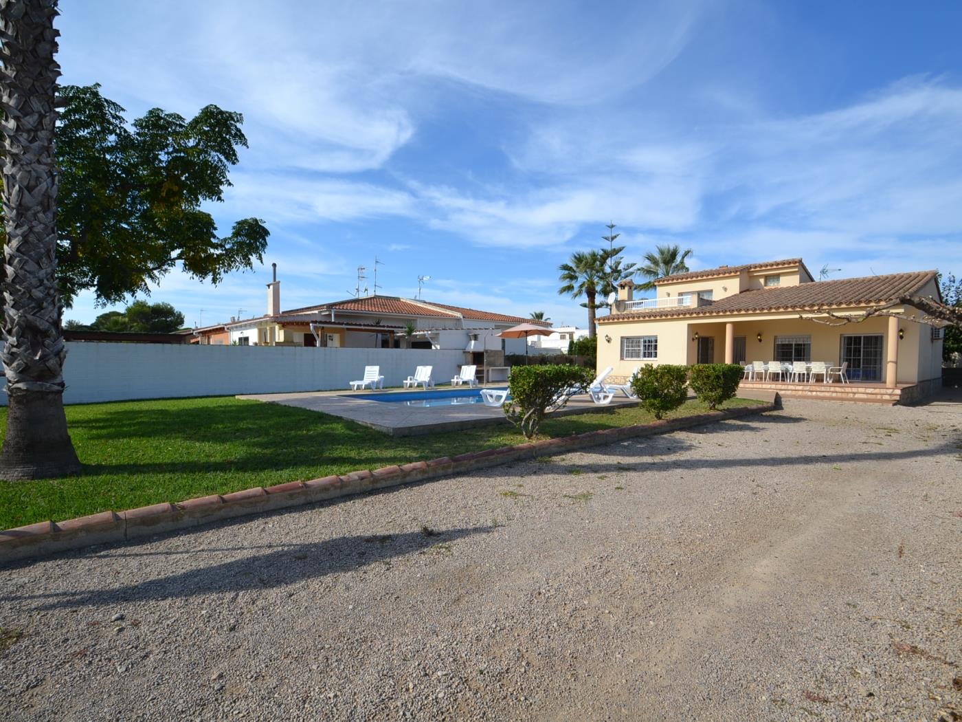 Casa Martin pour 6 persons avec la piscine privée à Riumar Deltebre