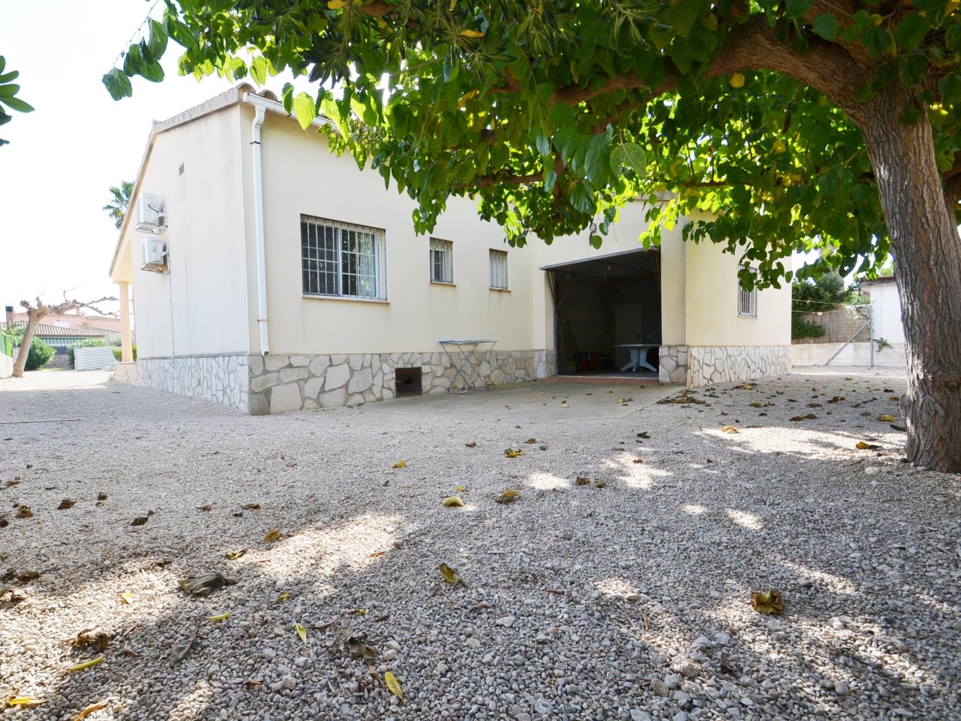 Casa Martin pour 6 persons avec la piscine privée à Riumar Deltebre