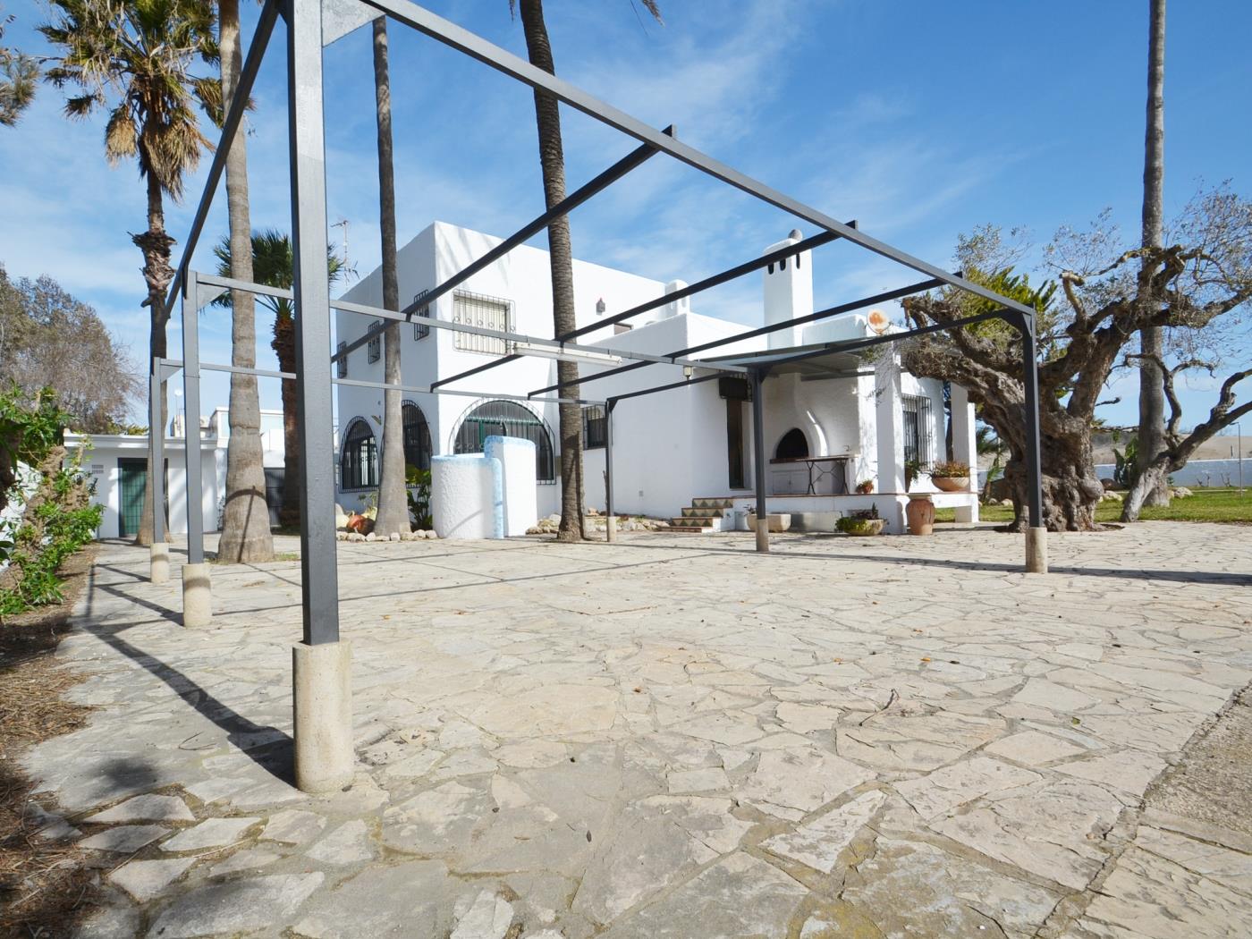 Villa Oasis avec la piscine privée à Riumar Deltebre