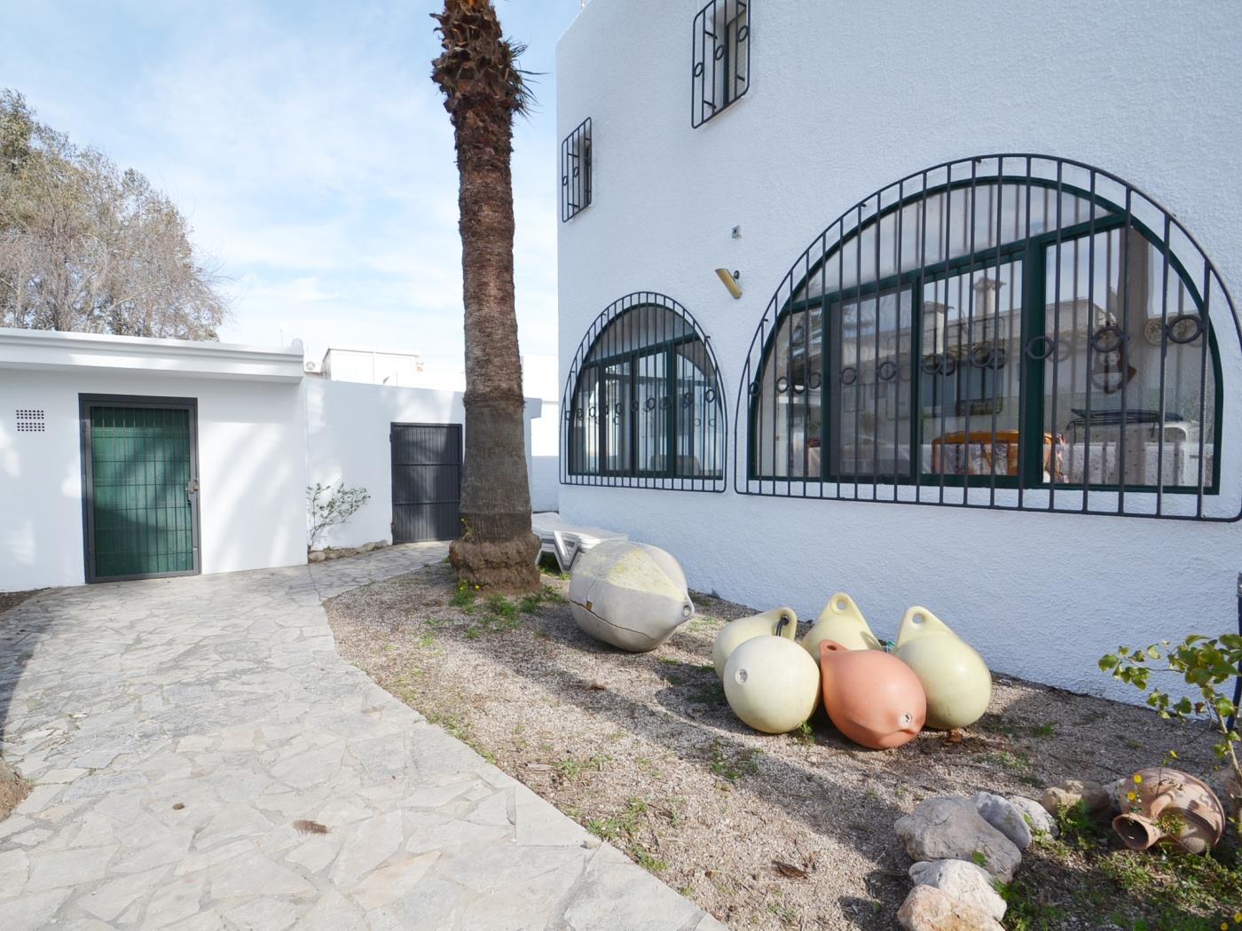 Villa Oasis avec la piscine privée à Riumar Deltebre