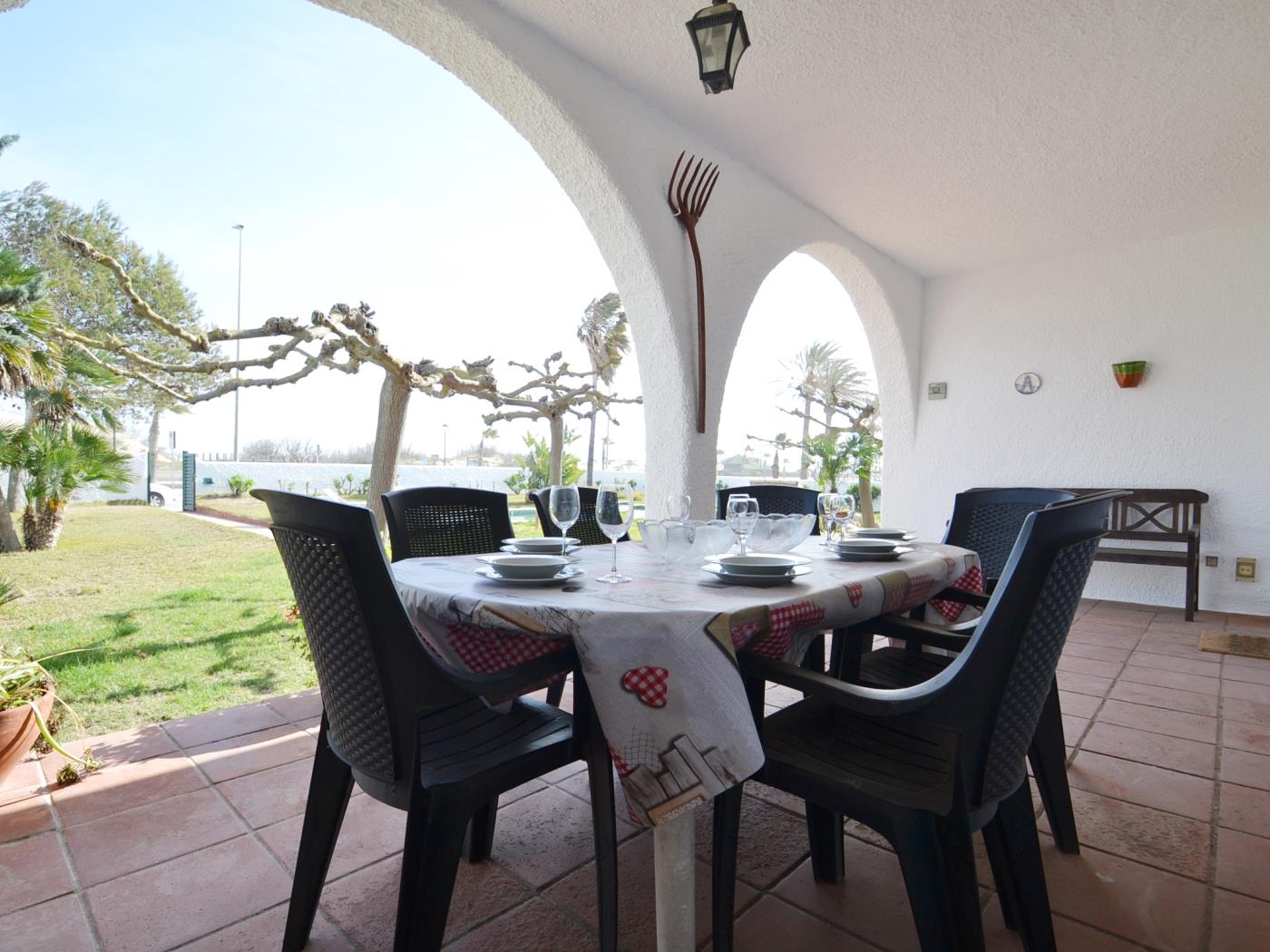 Villa Oasis with privat pool in Riumar Deltebre