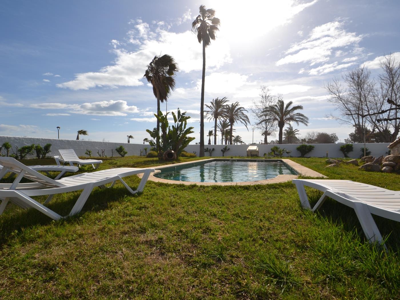 Villa Oasis amb piscina privada a Riumar Deltebre