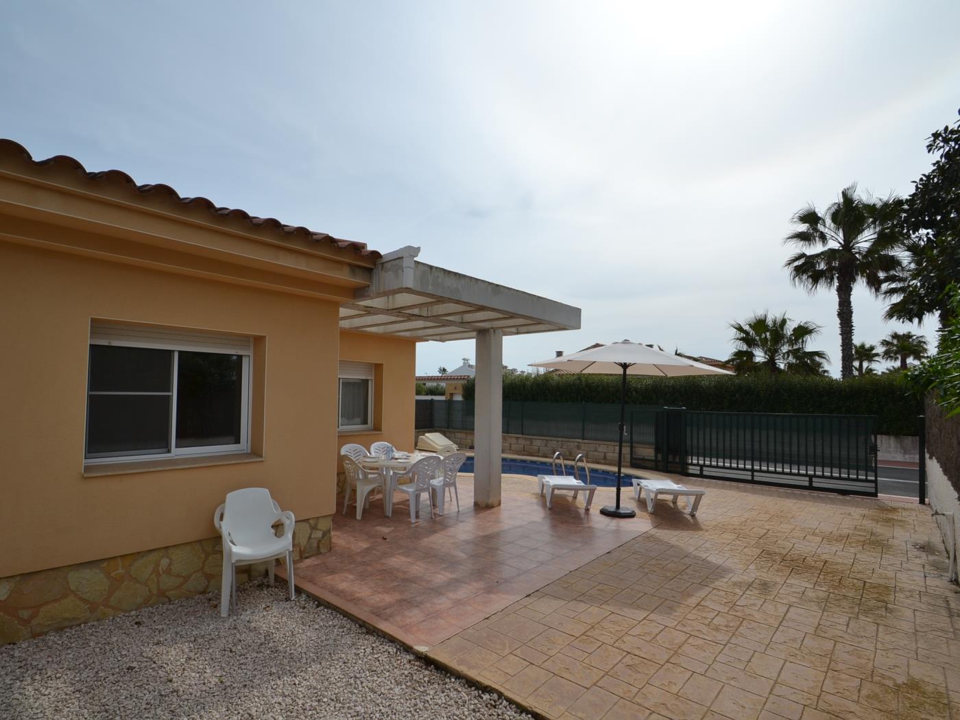 Casa Marga avec la piscine privée à Riumar Deltebre