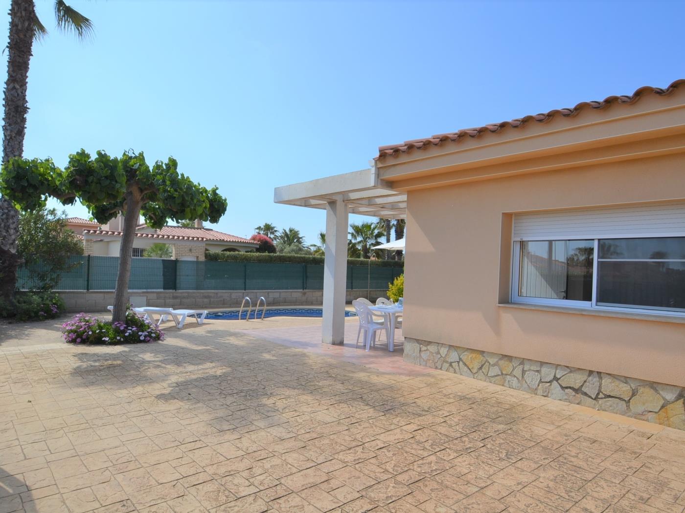 Casa Amor mit Privatpool in Riumar , Spanien in Riumar Deltebre