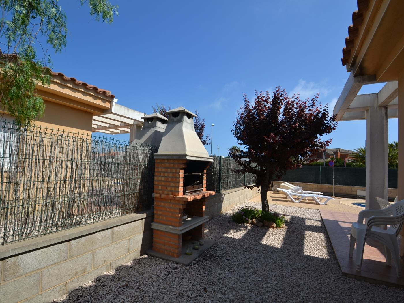 Casa Sastre amb piscina privada a Riumar Deltebre