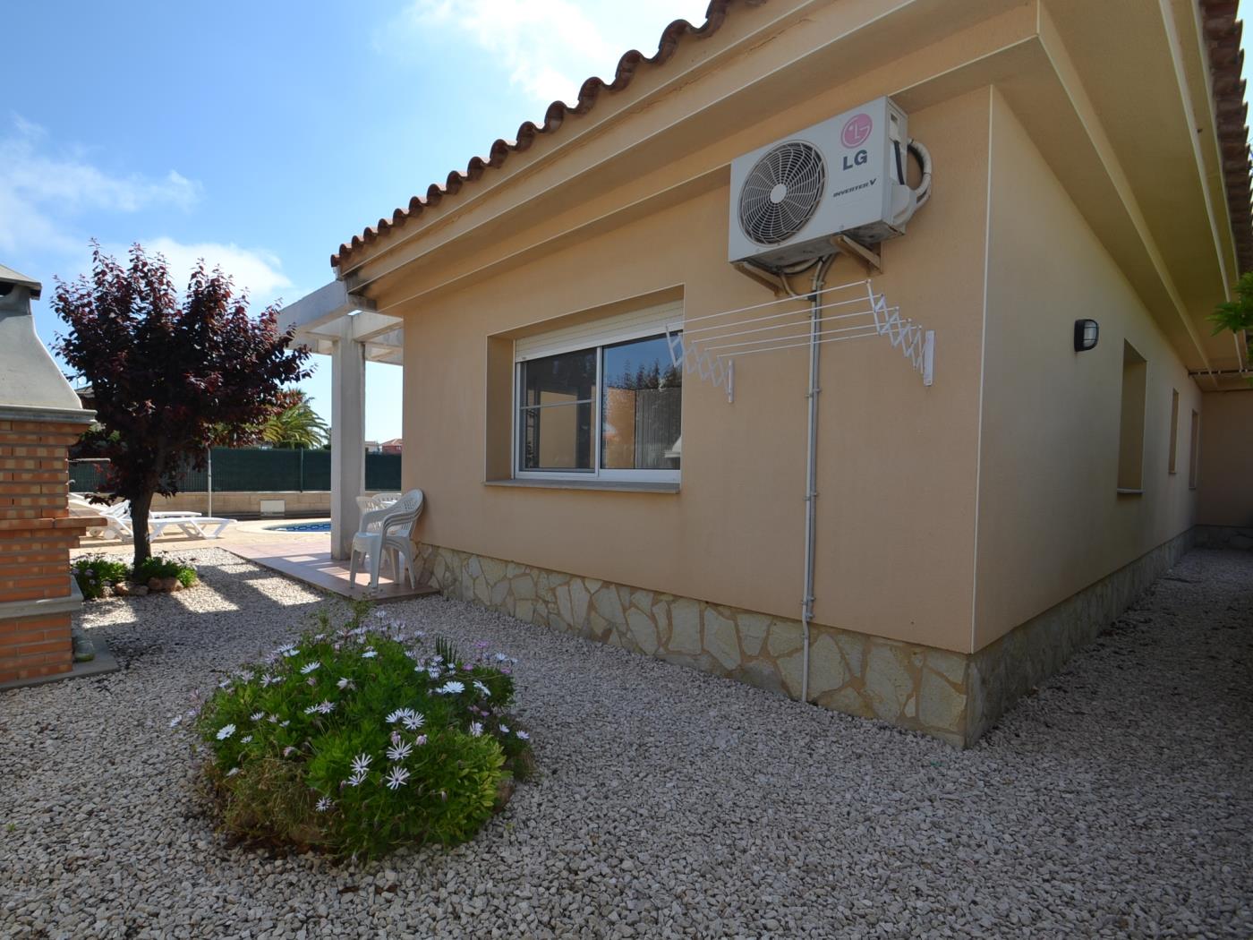 Casa Sastre amb piscina privada a Riumar Deltebre