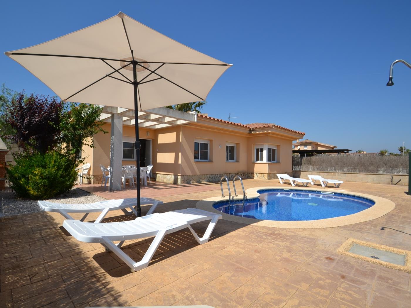 Casa Mañet amb piscina privada a Riumar Deltebre