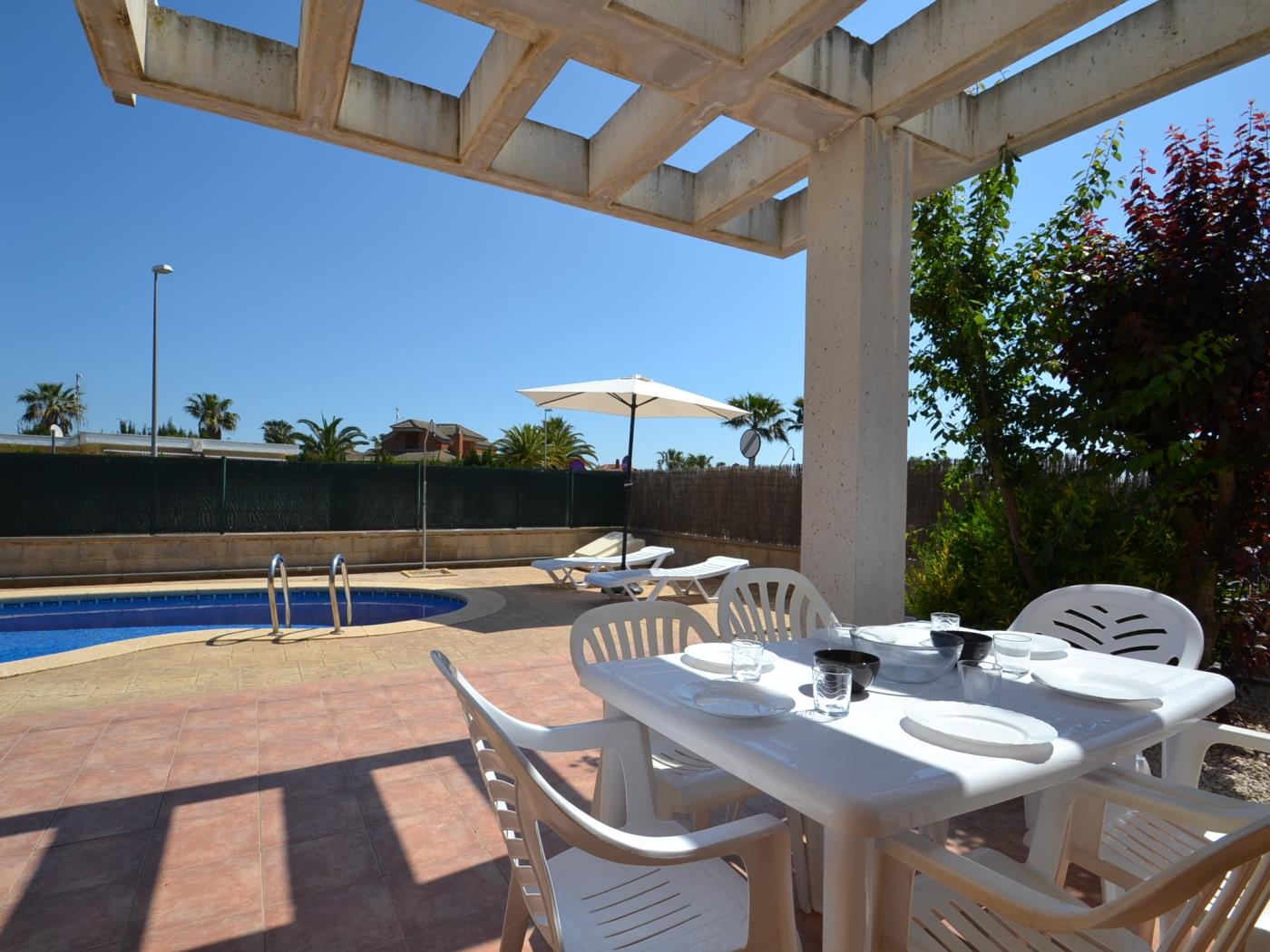 Casa Mañet con piscina privada en Riumar Deltebre