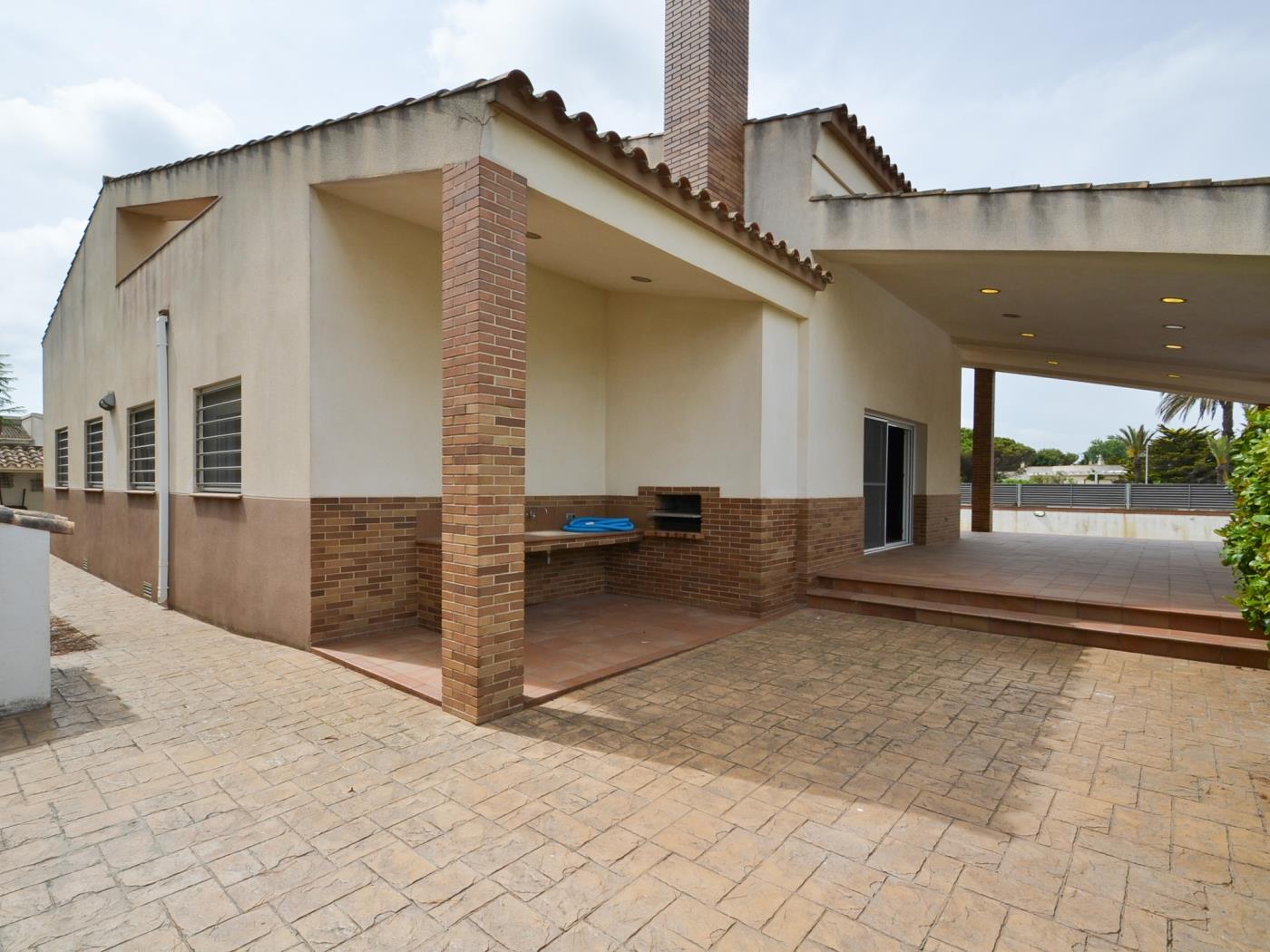 Villa Ventura with privat pool in Riumar-Deltebre