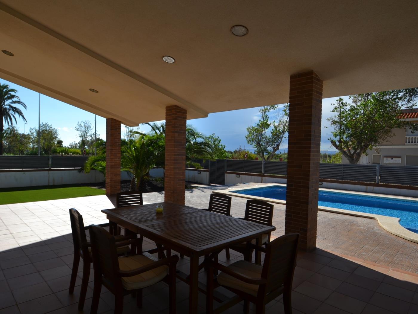 Villa Ventura with privat pool in Riumar-Deltebre