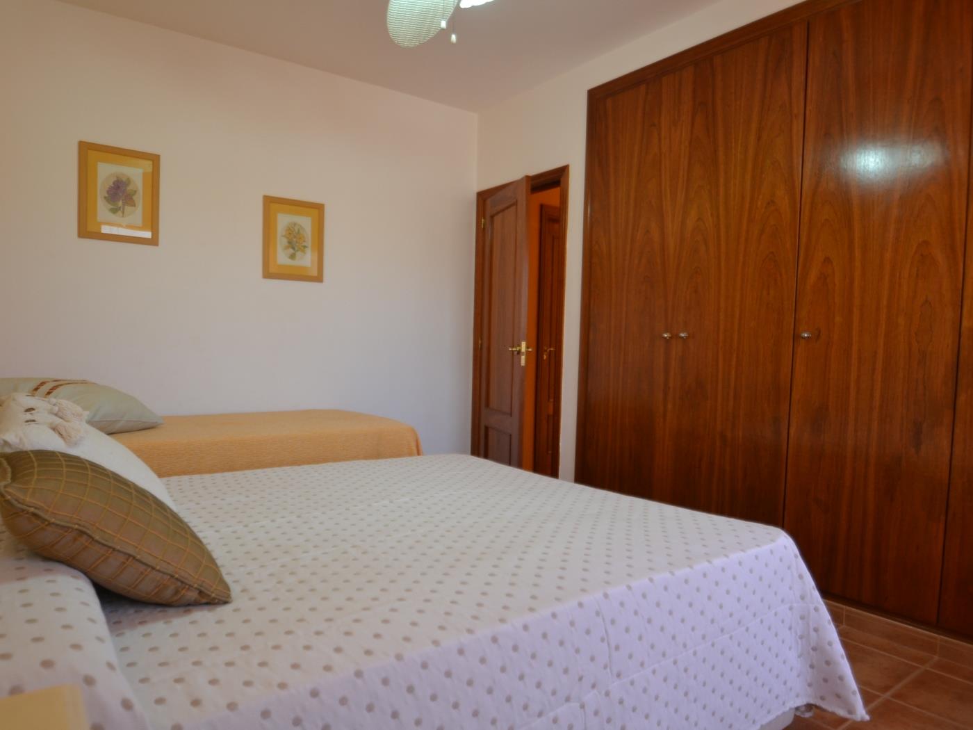 Villa Benifer con gran piscina privada y jardin en Riumar, Costa Dorada en Riumar-Deltebre