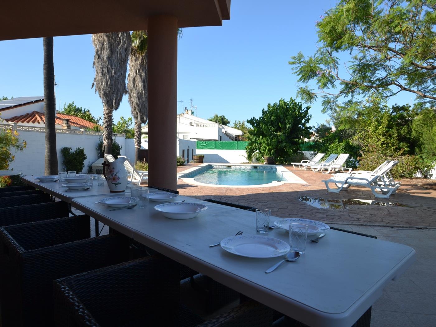 Villa Benifer avec la piscine privée et jardin à Riumar , Espagne à Riumar-Deltebre