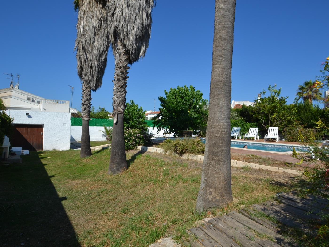 Villa Benifer con gran piscina privada y jardin en Riumar, Costa Dorada en Riumar-Deltebre