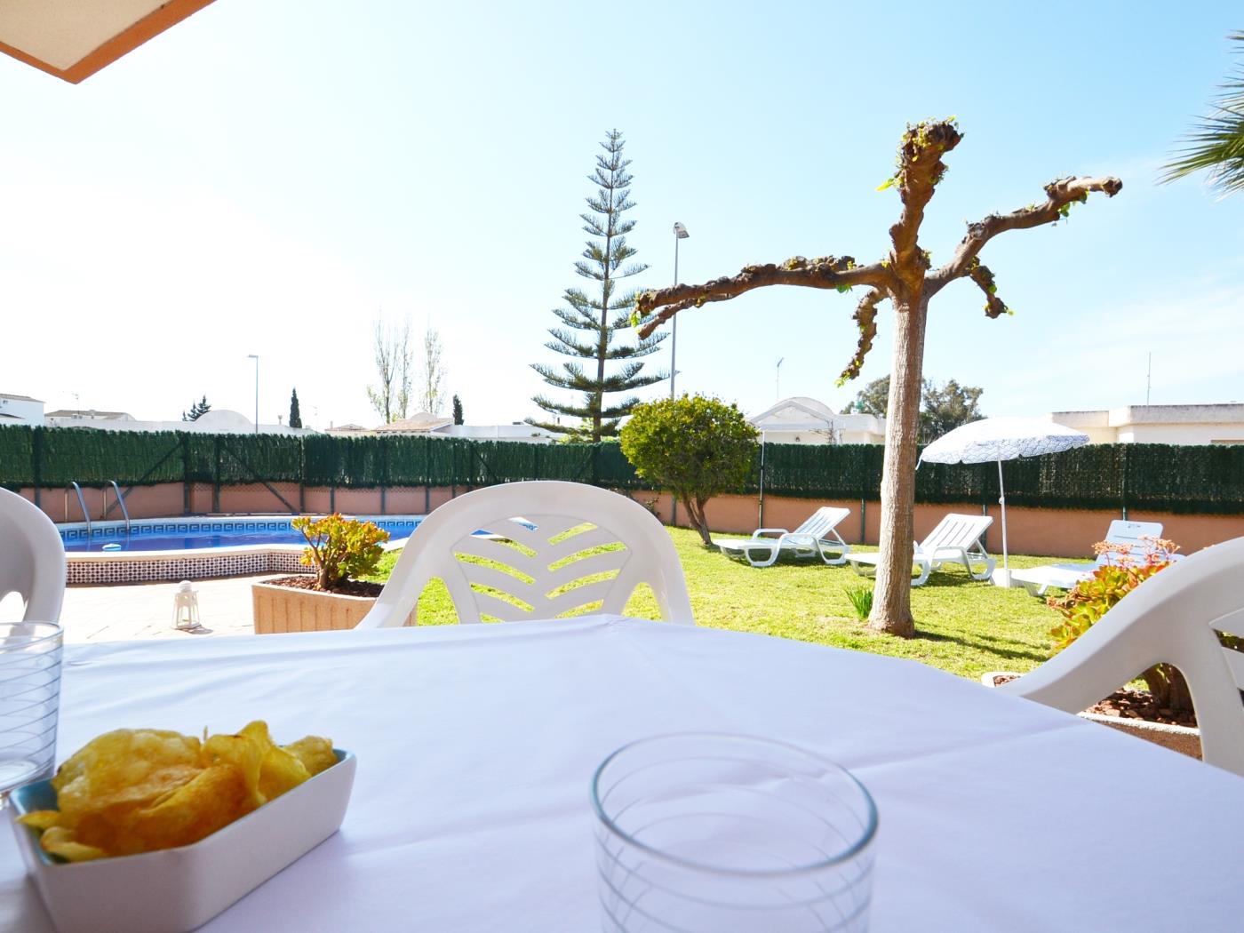 Casa Andrea con piscina privada en Riumar Deltebre