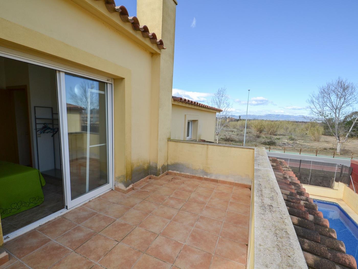 Casa Blaumar for 8-10 persons with privat pool in Riumar Deltebre