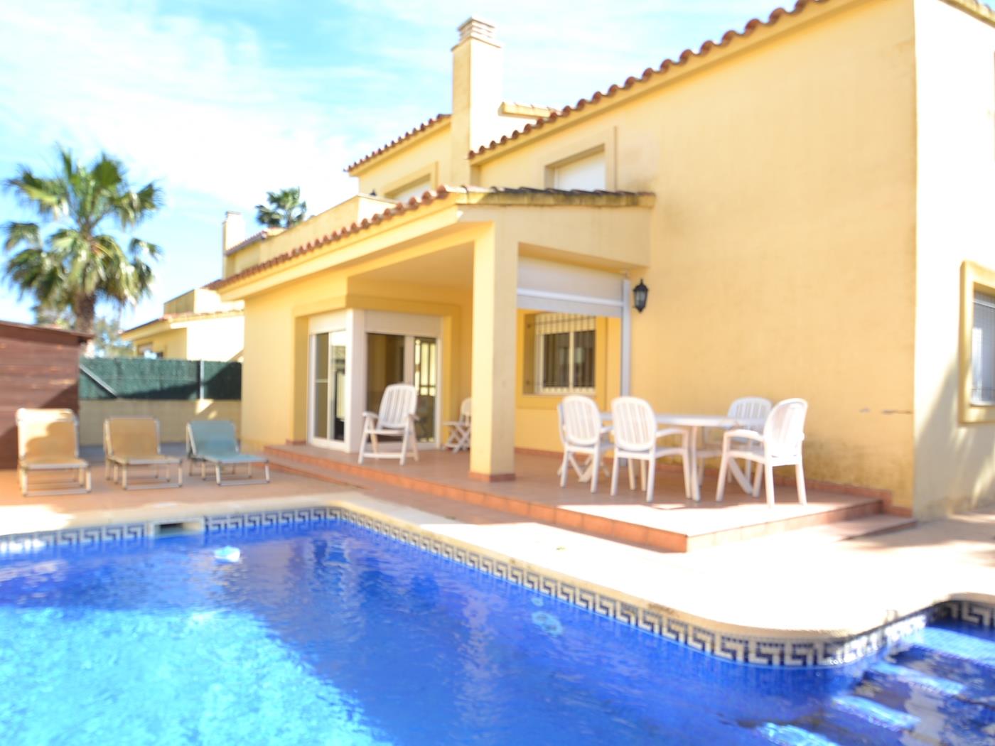 Casa Blaumar pour 6 personnes avec la piscine privée à Riumar à Riumar Deltebre