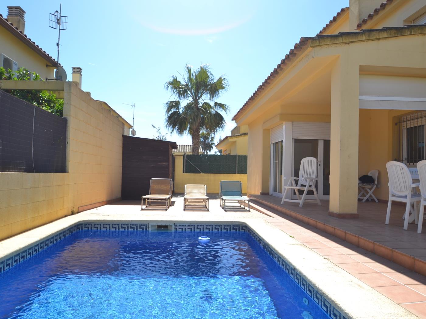 Casa Blaumar pour 6 personnes avec la piscine privée à Riumar à Riumar Deltebre