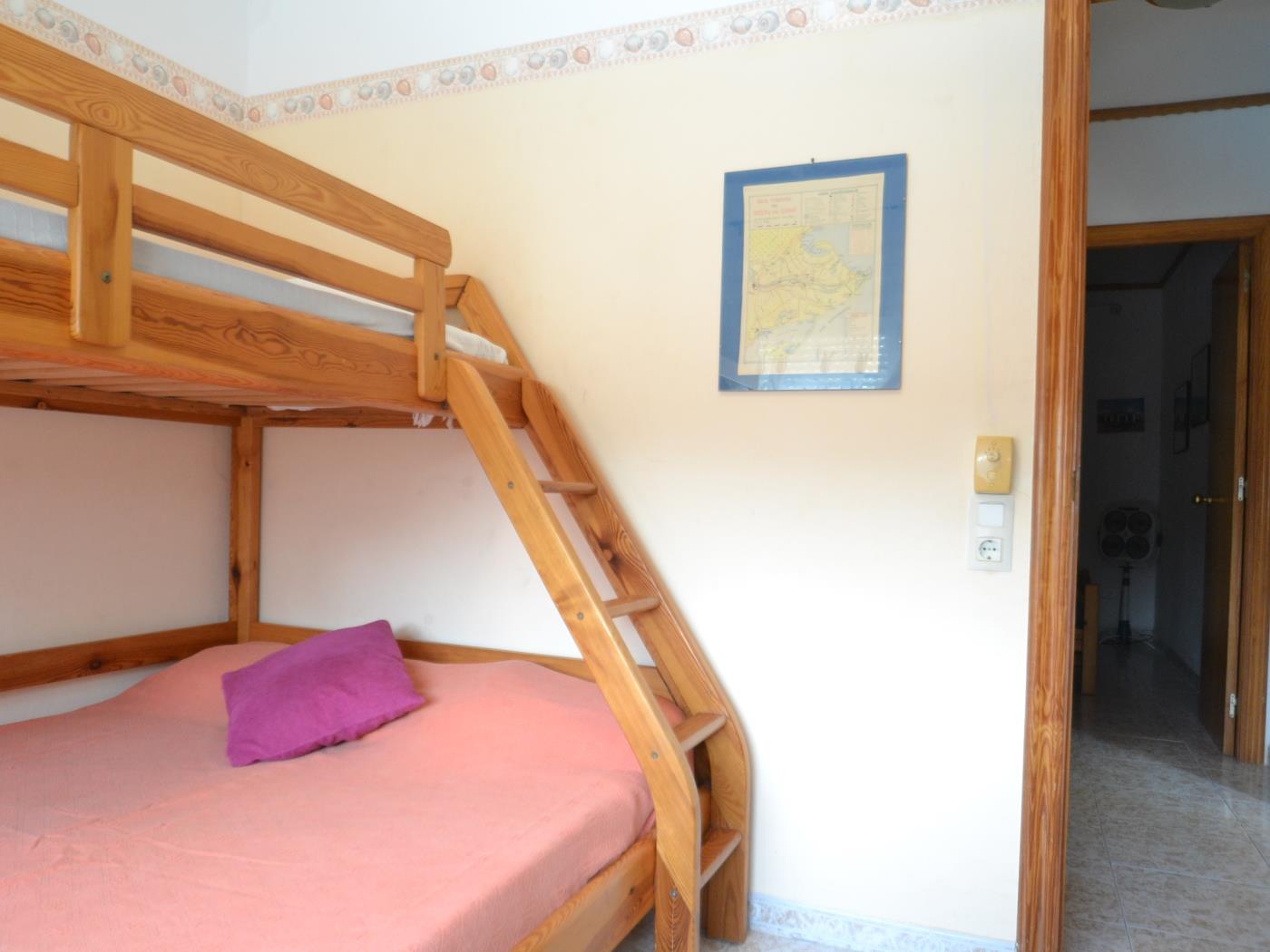 Casa Viva con piscina privada para 4/5 personas (sin apartamento) en Riumar Deltebre