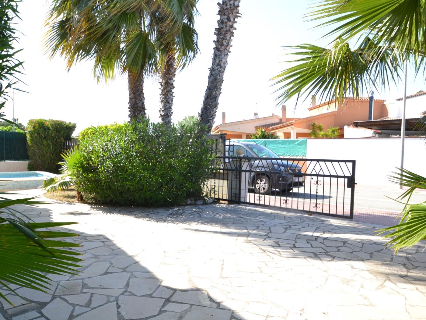 Casa Viva con piscina privada para 4/5 personas (sin apartamento) en Riumar Deltebre