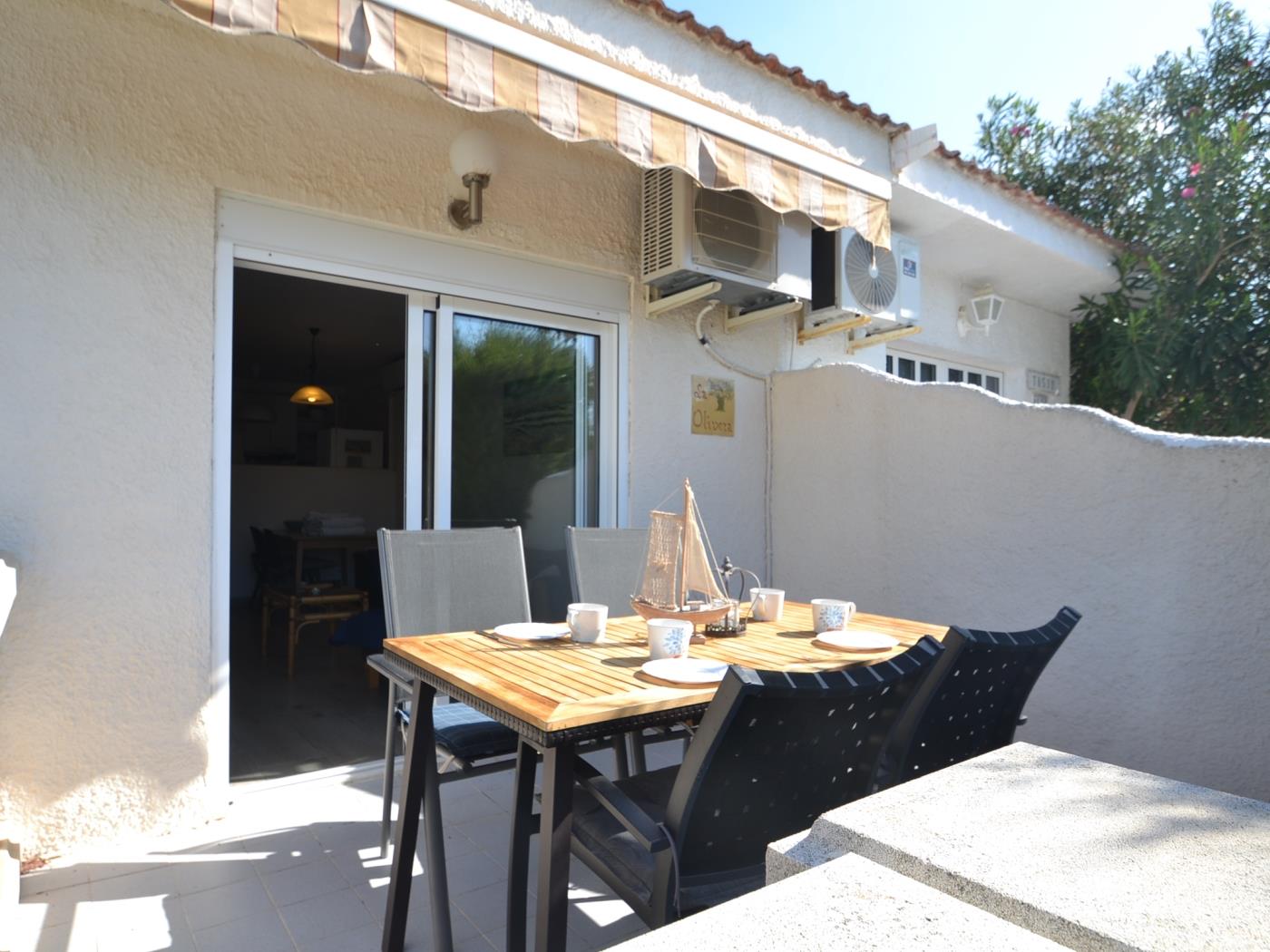 Casa Olivera con piscina privada en Riumar, Costa Dorada en RIUMAR-DELTEBRE