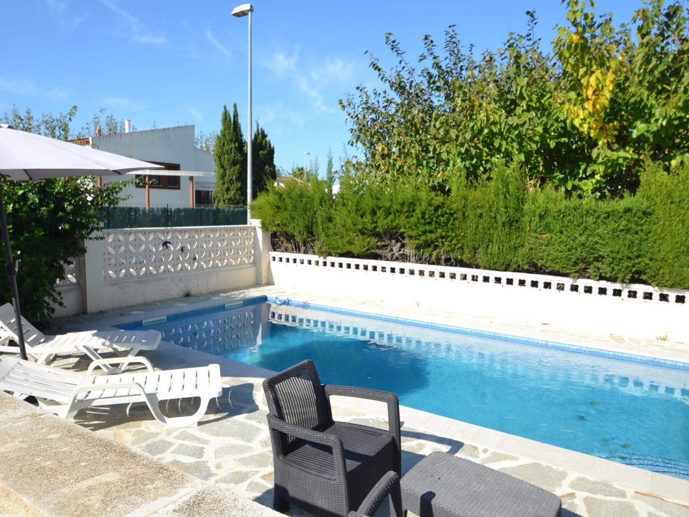 Casa Olivera con piscina privada en Riumar, Costa Dorada en RIUMAR-DELTEBRE