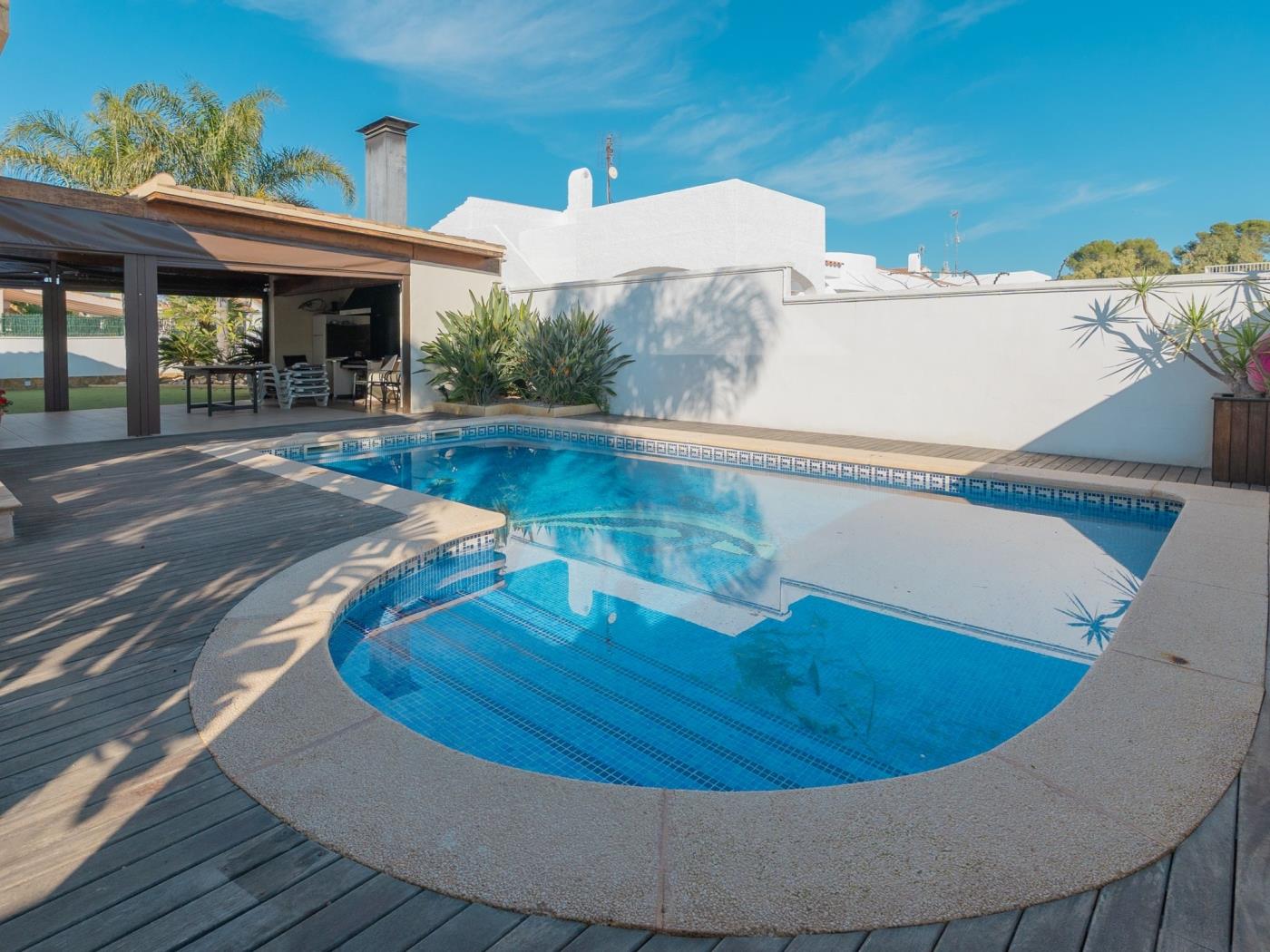 Casa Marquesa con piscina privada en Riumar Deltebre