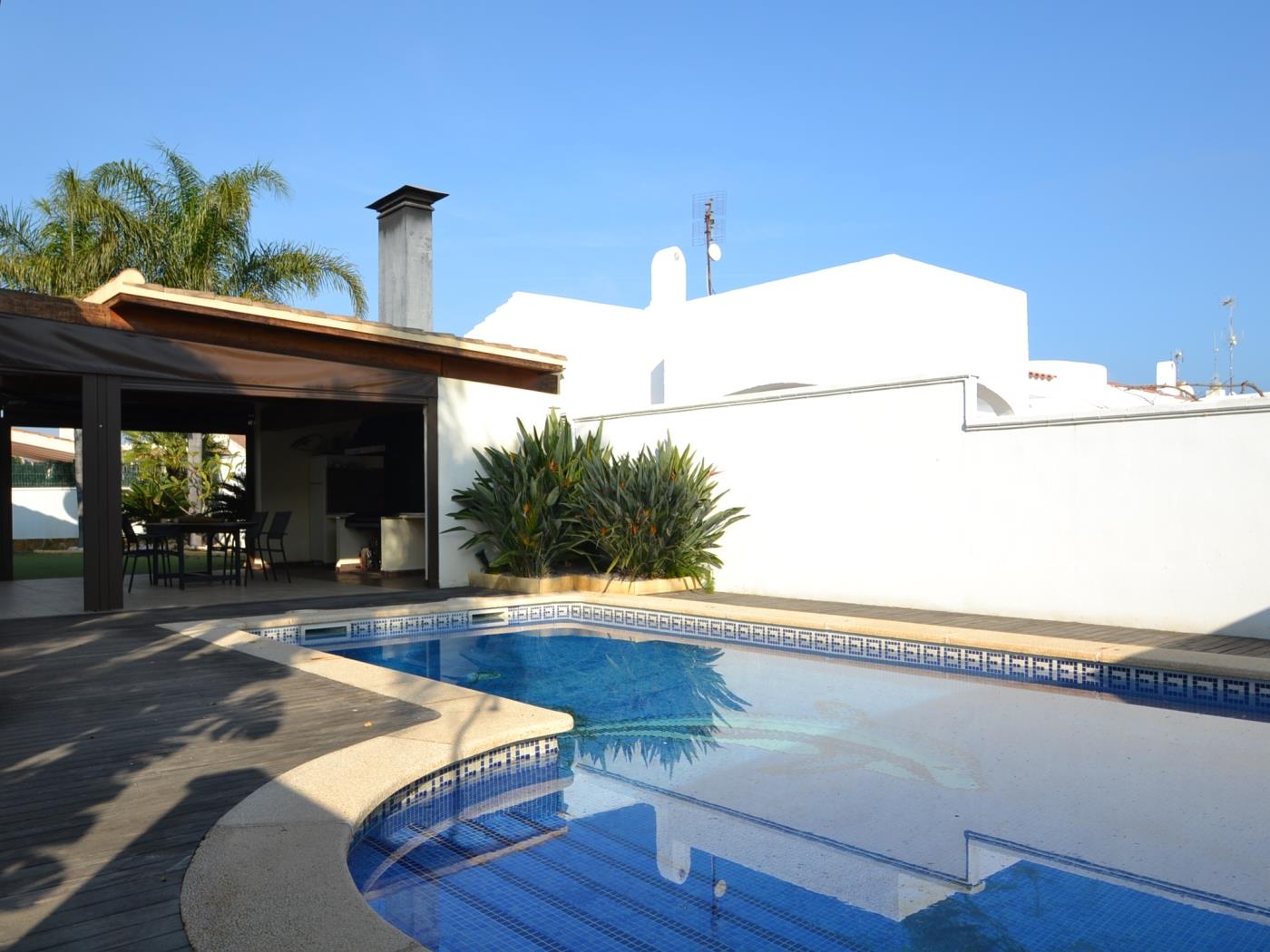 Casa Marquesa con piscina privada en Riumar Deltebre