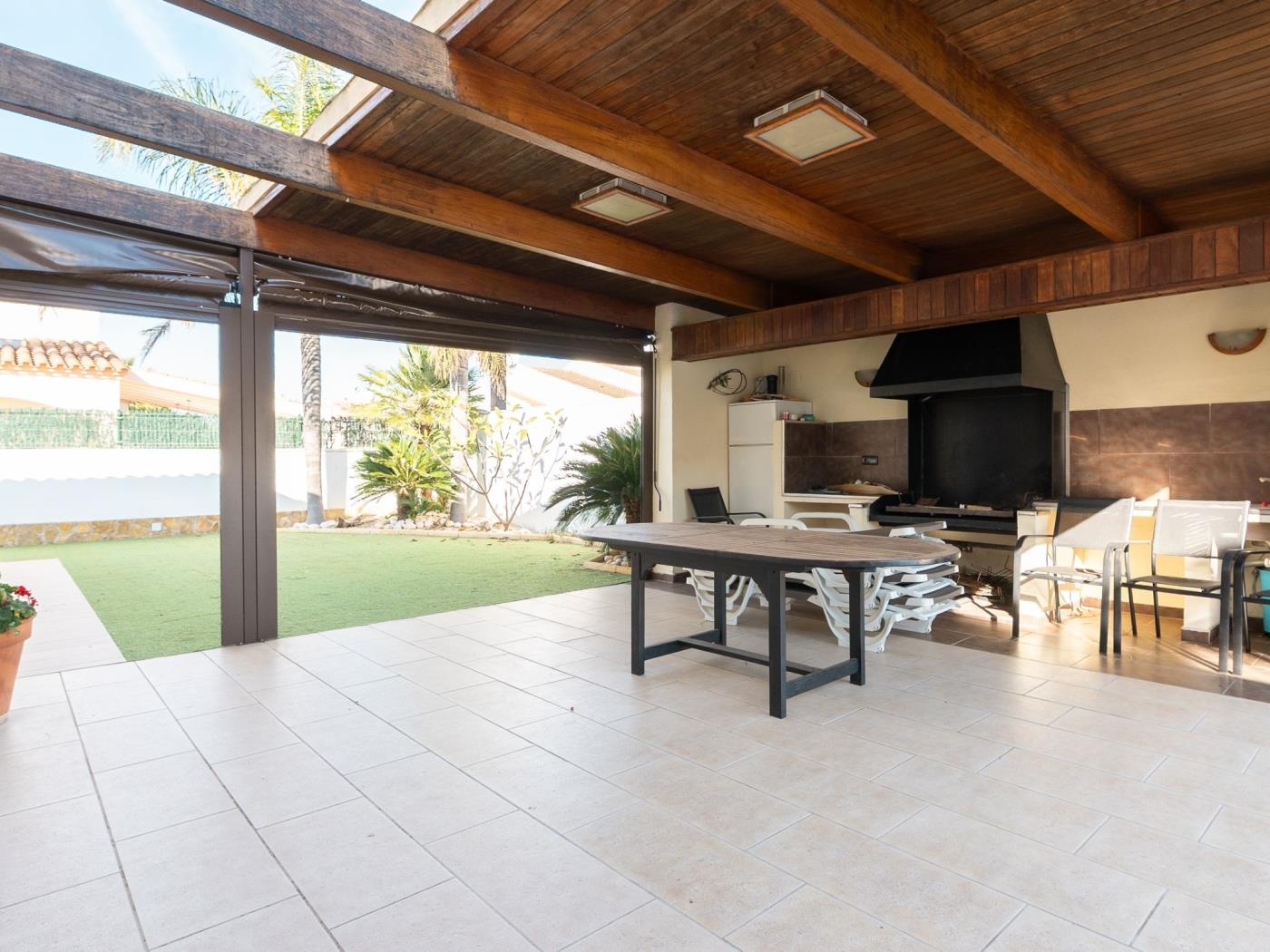 Casa Marquesa con piscina privada en Riumar Deltebre