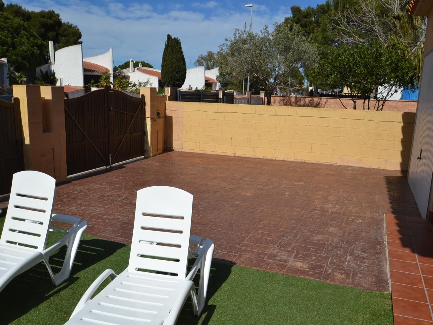 Casa BUDA con piscina privada en Riumar Deltebre