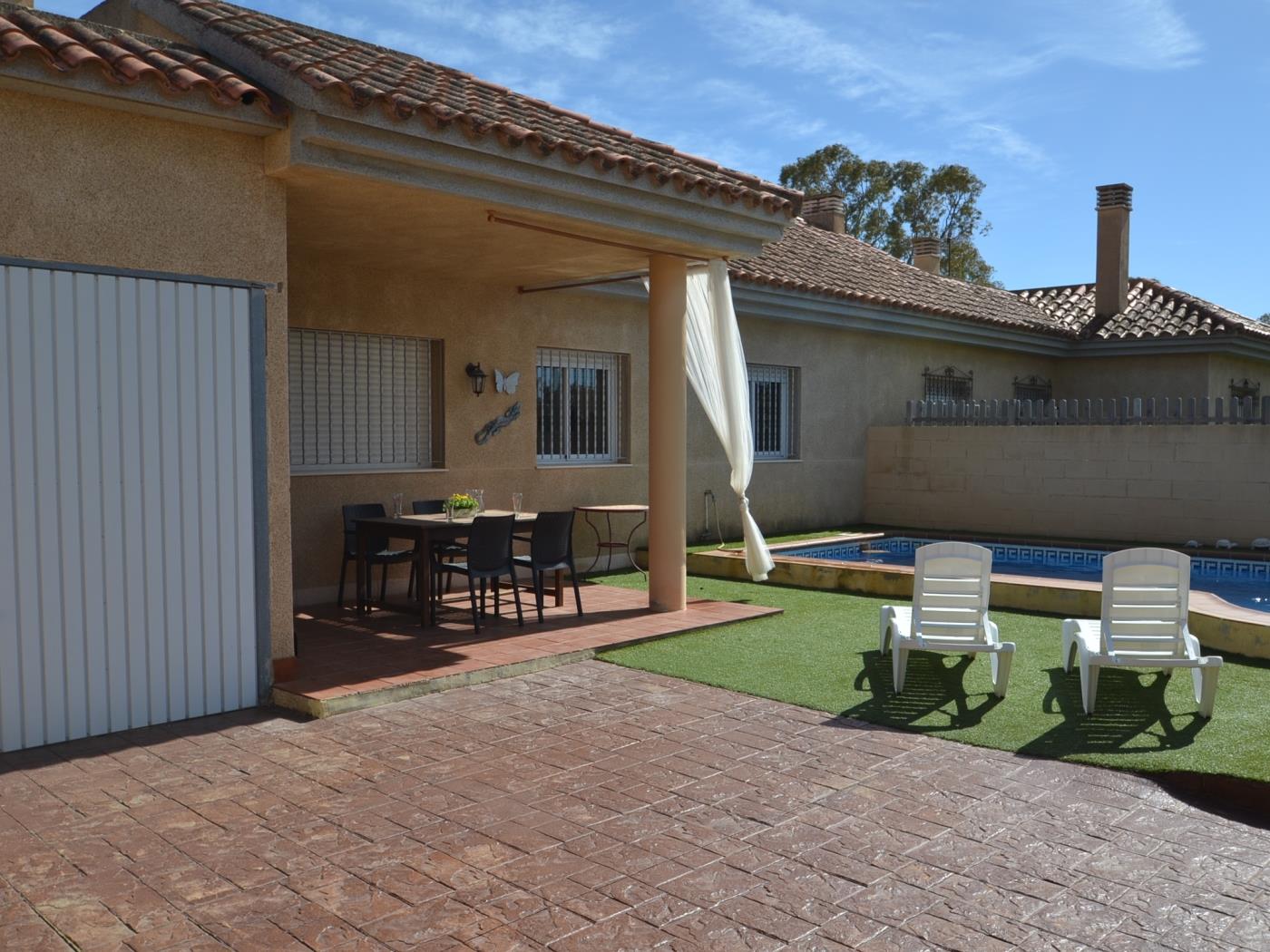 Casa BUDA con piscina privada en Riumar Deltebre