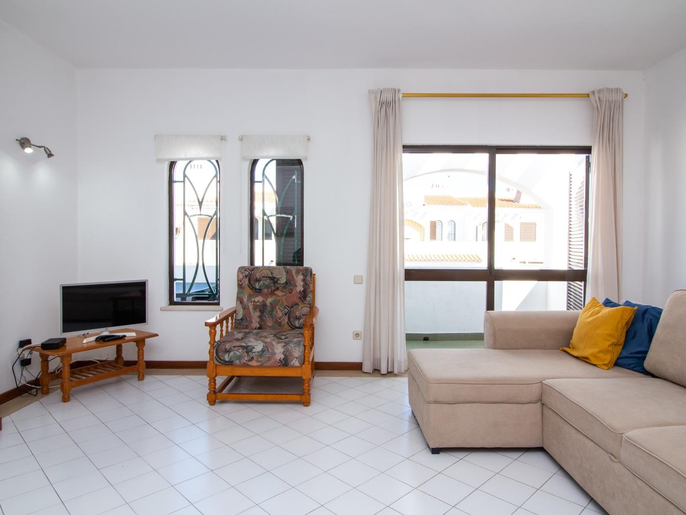 Areias Apartment | Oura Beach & BBQ & The Oura Strip Albufeira em Albufeira