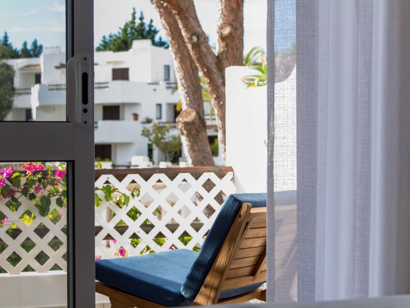 Beach House Apartment| Luxurious & Pool View & Golf & Tennis Court em Albufeira