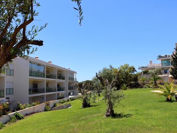 Happiness Apartment | Tennis Court & Pool & Albufeira in Albufeira