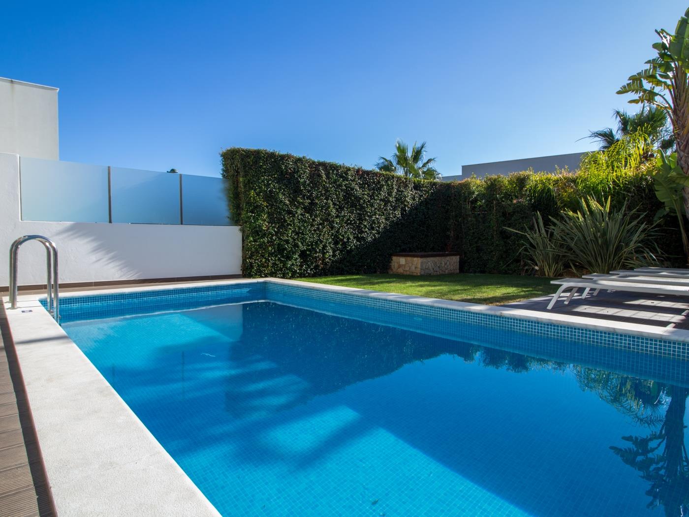 Luxury House | Privat Heated Pool & Ecologic & BBQ & Privacy & Albufeira em Albufeira
