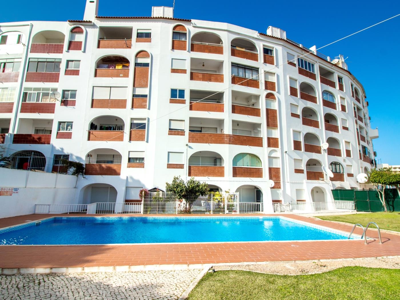 Ocean View Apartment | Pool and Sea View & Albufeira Center em Albufeira