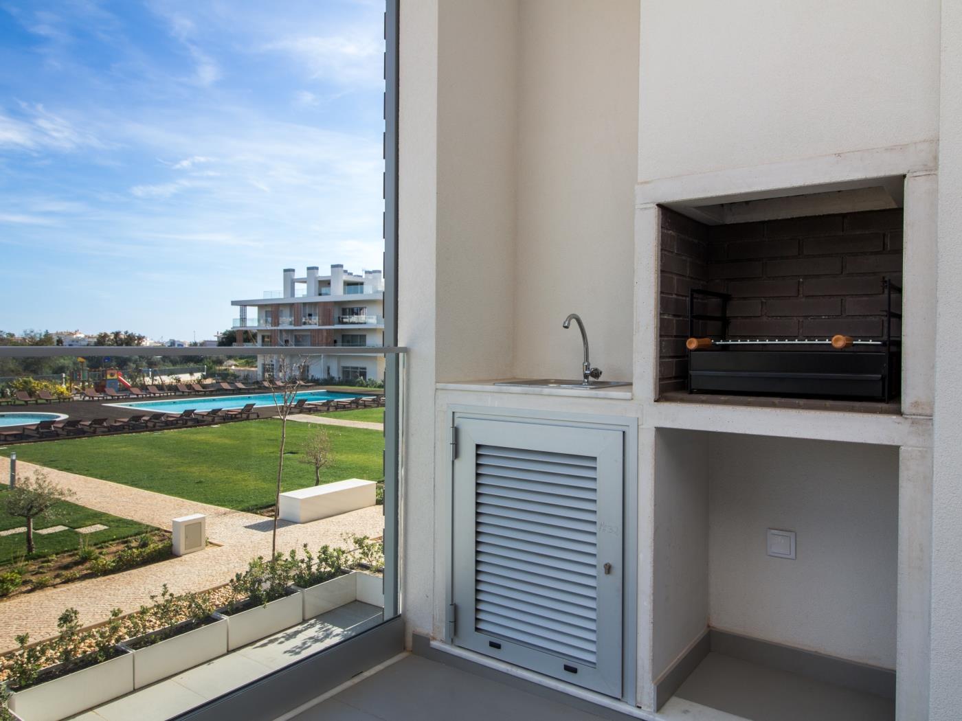 Green C Apartment | Luxurious & Playground & Garage en Albufeira