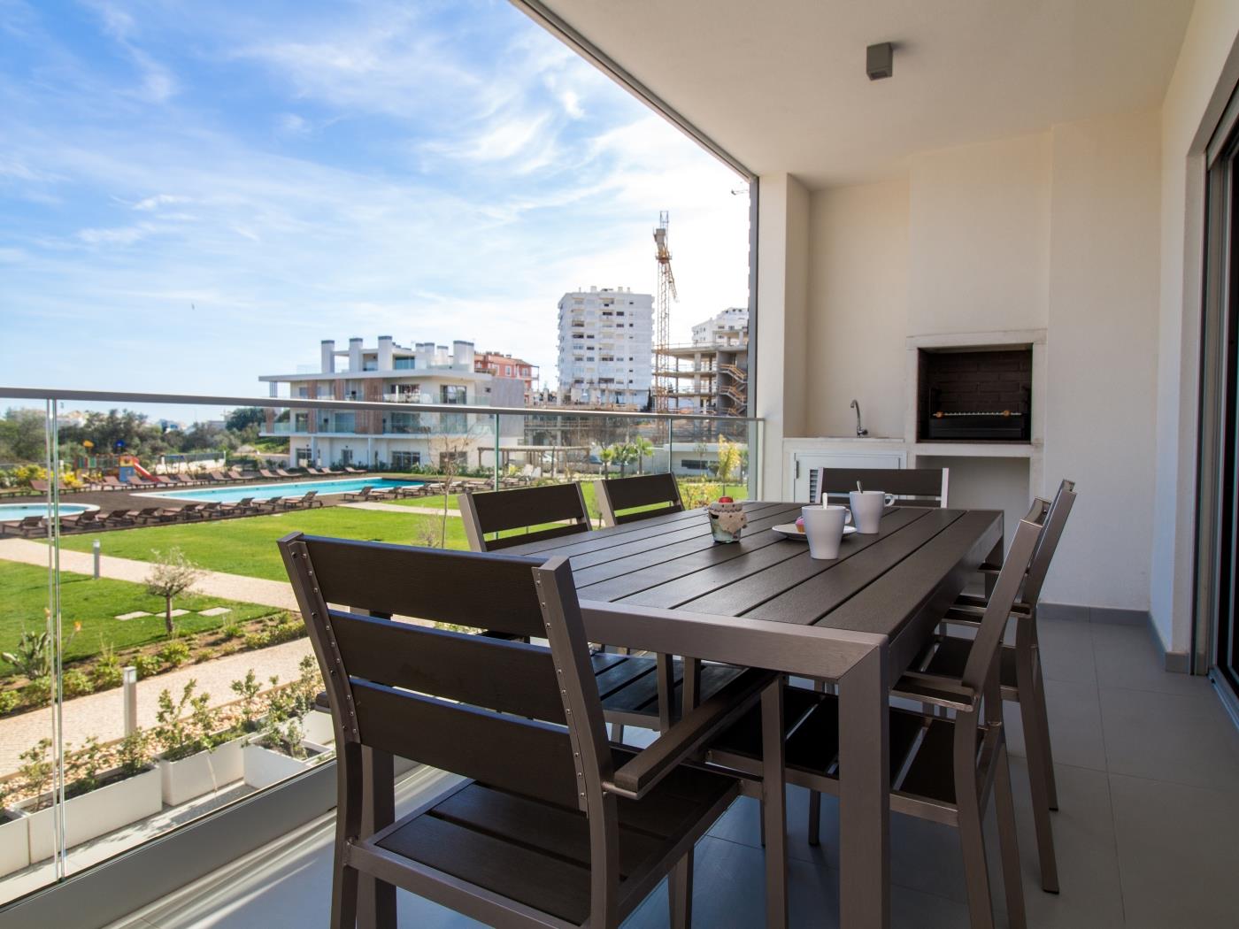 Green C Apartment | Luxurious & Playground & Garage à Albufeira