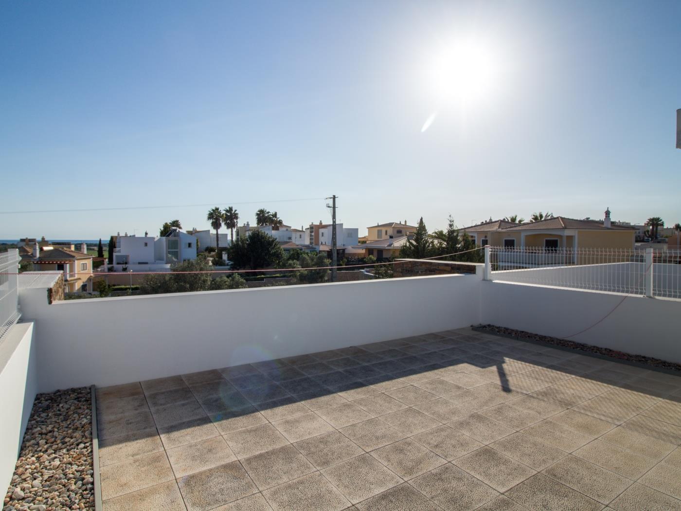 Bonjour House | Sea View & Pool and Garden & BBQ in Silves