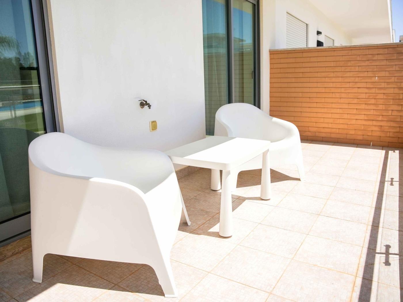 White House | Pool View & Private Garden em Albufeira