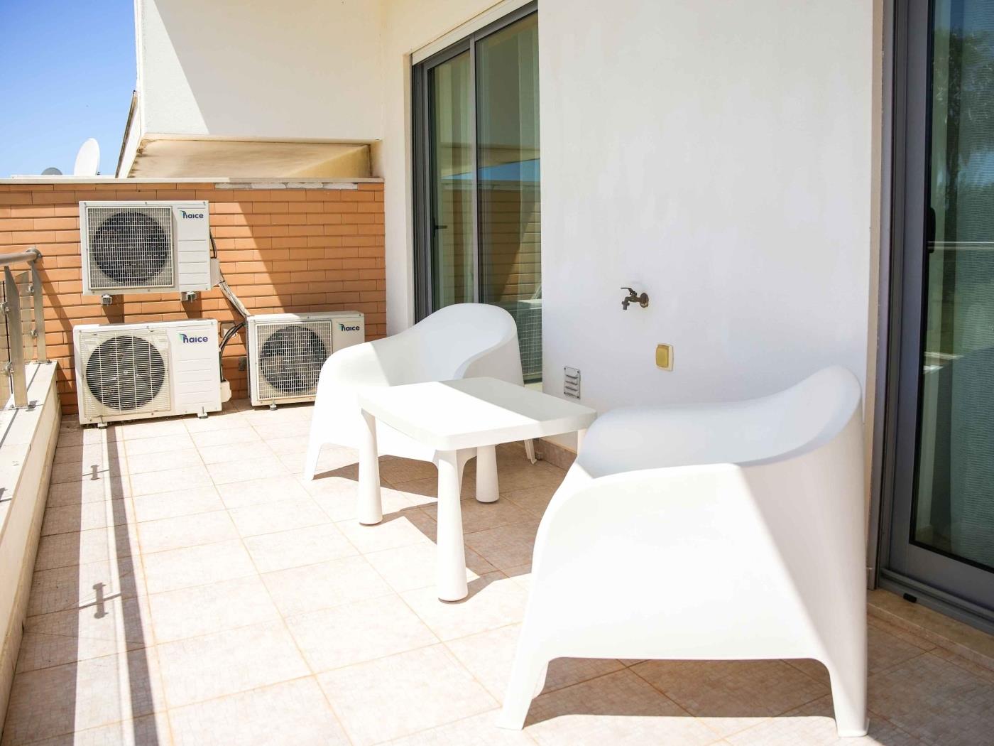 White House | Pool View & Private Garden em Albufeira