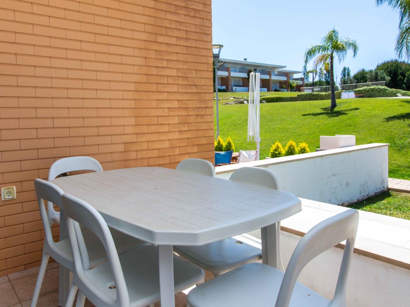 White House | Pool View & Private Garden em Albufeira